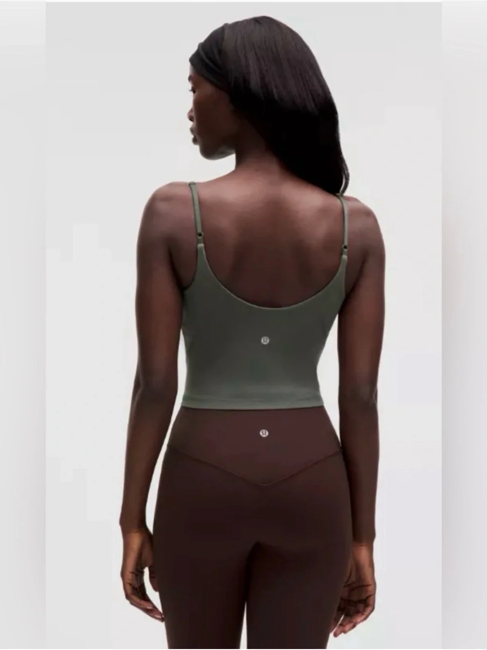 lululemon athletica reposhing this